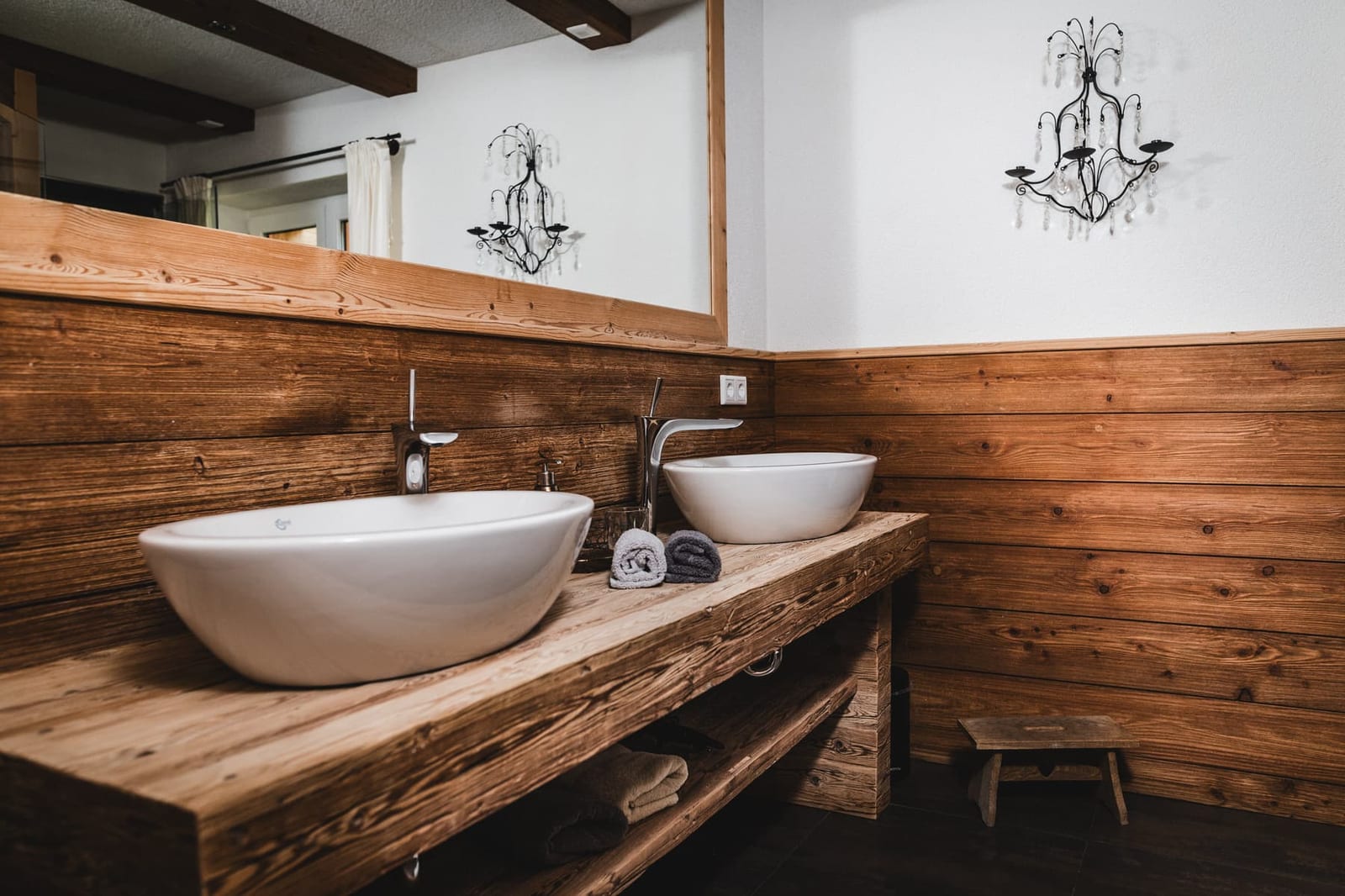 Eigene Sauna mit Infrarot und Lichttherapie in der Apfelbaum