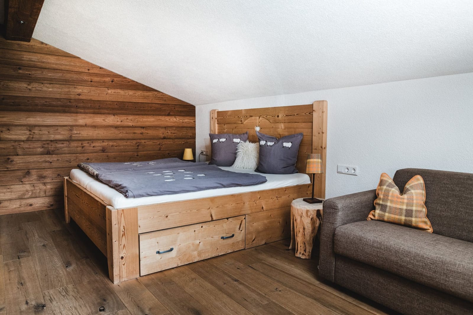 Schlafzimmer in der Apfelbaum am Proneben Gut