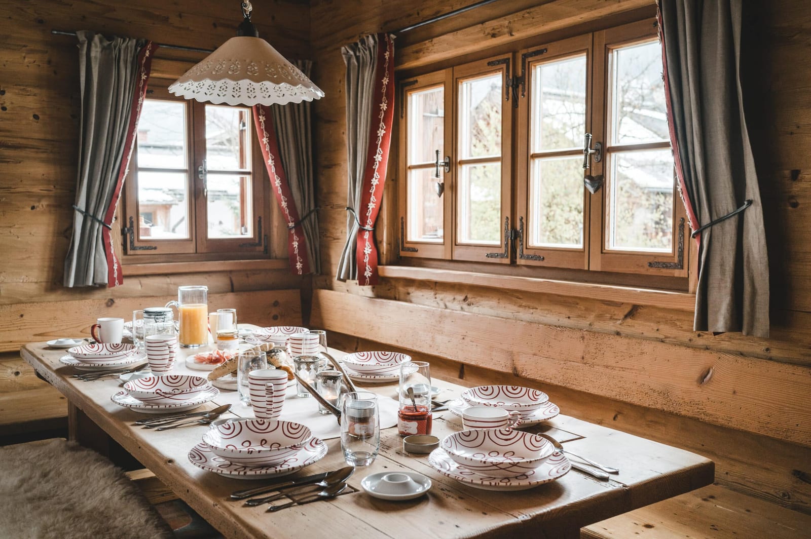 Veranda mit Bergblick an der Bergfeuer-Hütte