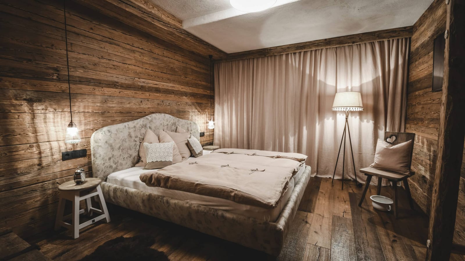 Doppelzimmer in der Oma-Gretl-Hütte am Proneben Gut